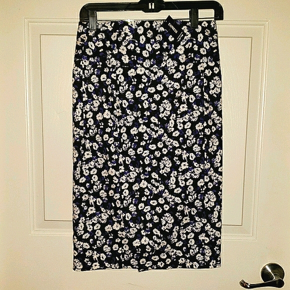 Express Pencil Skirt, Flower Print, Size 4 - Picture 1 of 6